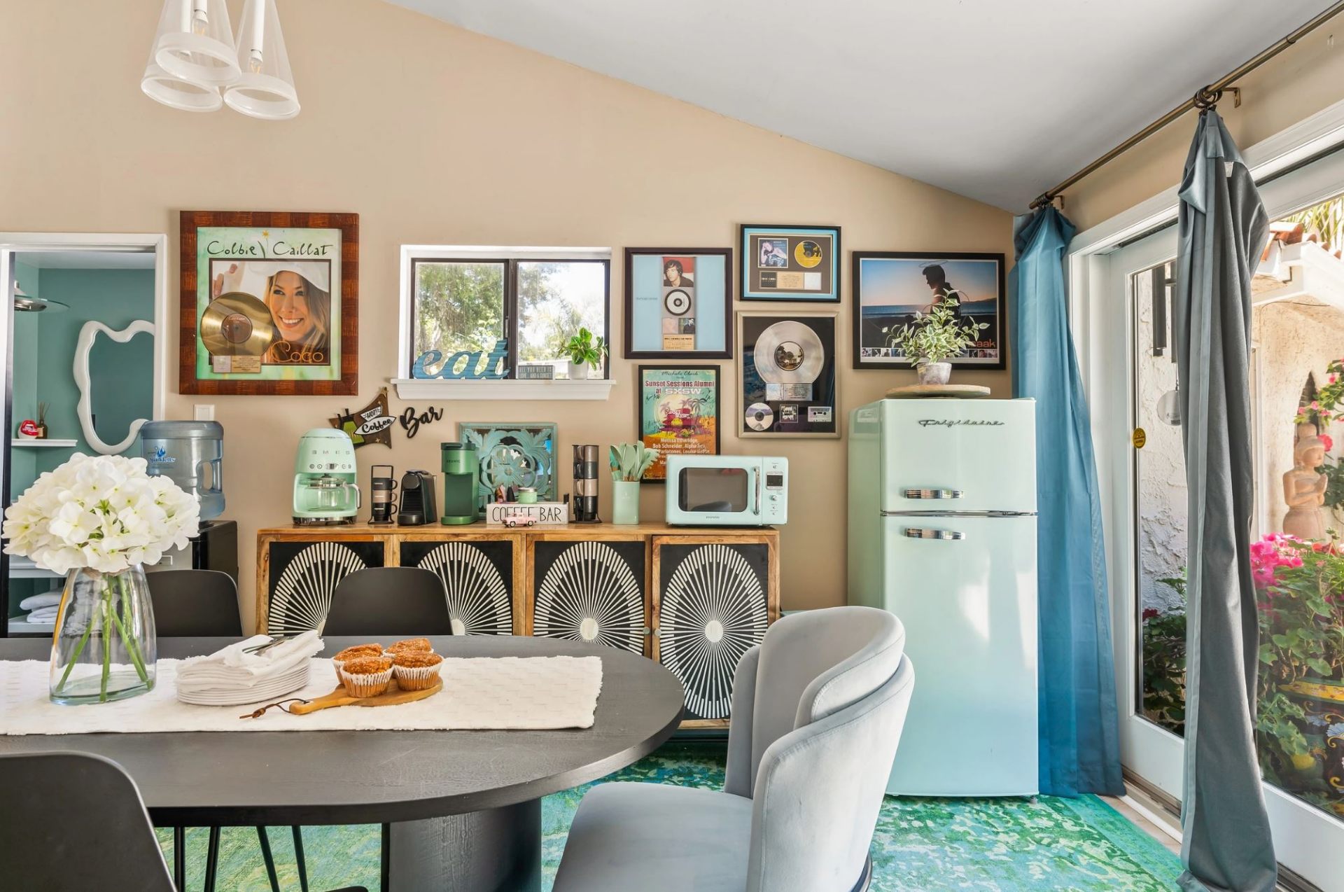 Guest House Kitchenette