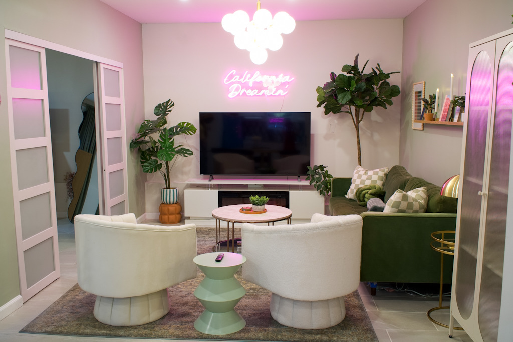 California Dreamin' Lounge
