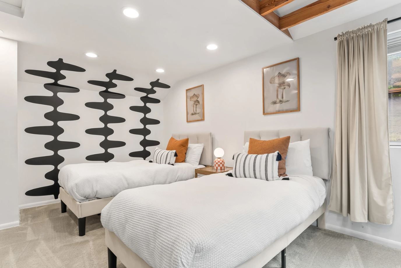 Modern House Twin Room
