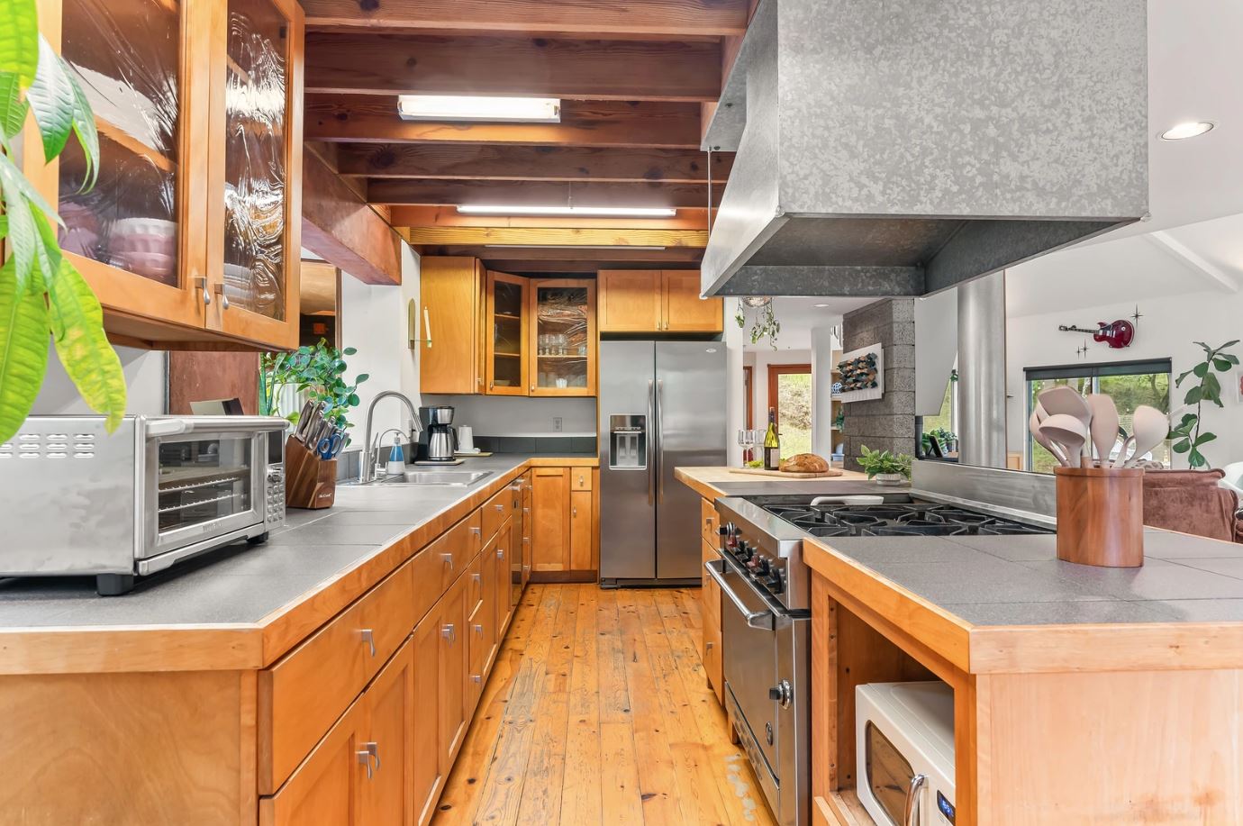 Full Chef's Kitchens